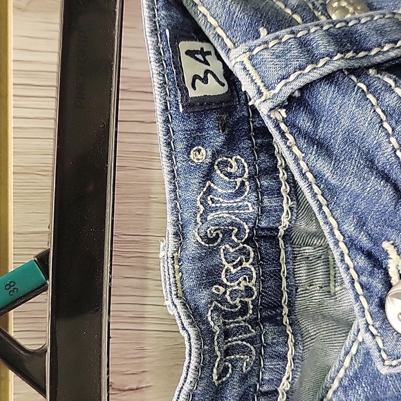 Miss Me Easy crop jeans - Picture 2 of 5